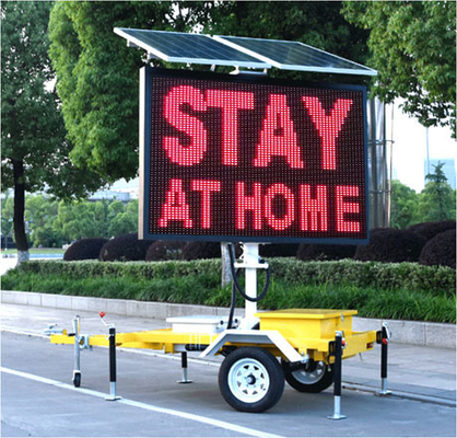 Outdoor EN12966 VMS Trailer Signs Solar Powered Traffic LED Screen