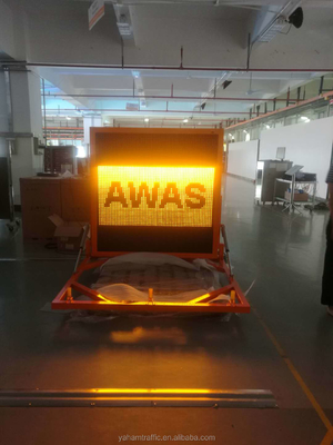 IP56 P10 Trailer LED Display Mobile Billboard For Traffic Road Safety