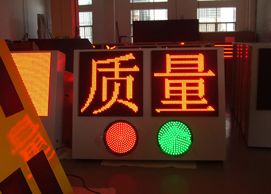 110V 240V AC LED VMS Signs Matrix Screen Dynamic Traffic Message Sign