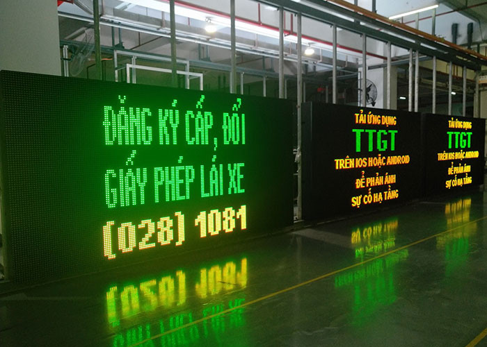 Full Color LED VMS Signs High Brightness Traffic Guidance Display