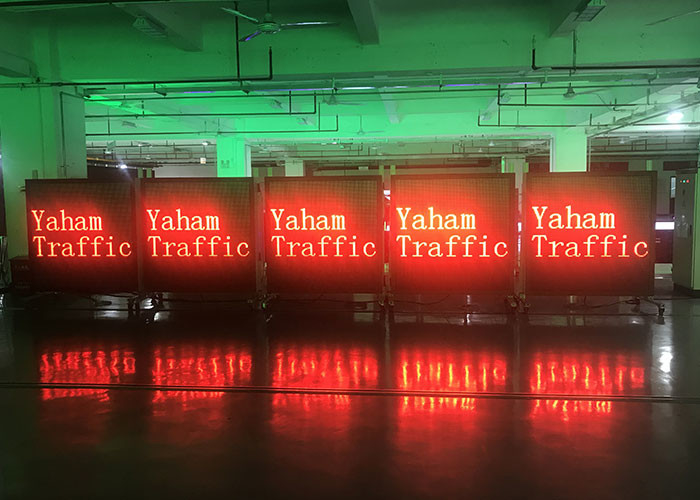 P31.25 Traffic LED VMS Signs Wireless Single Color Message Board